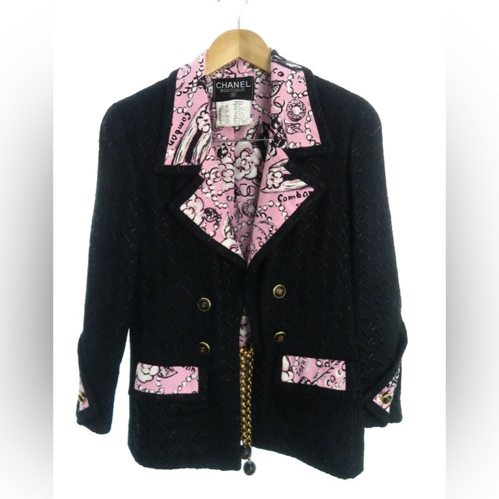 Chanel CC 93P runway pink black Bijoux chain Tweed Suit Jacket vintage